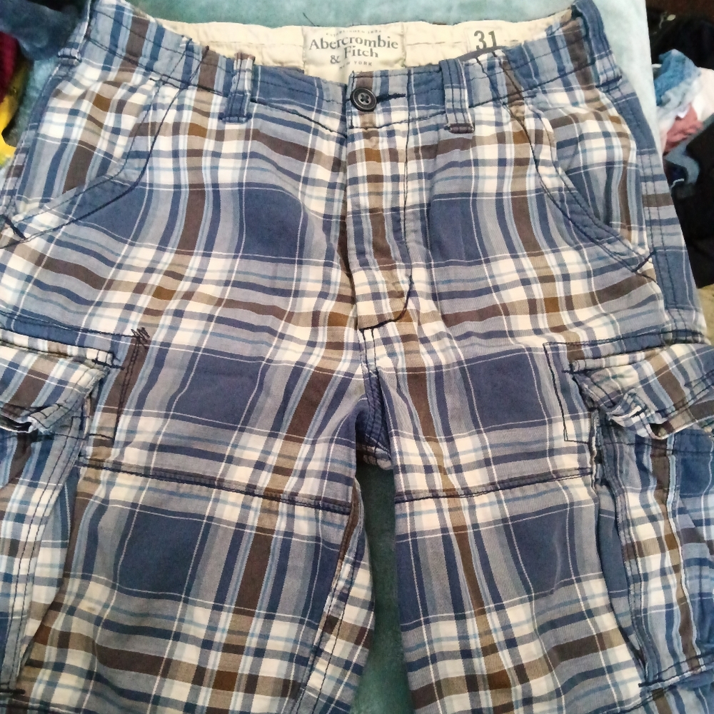 Men's Abercrombie & Fitch cargo shorts